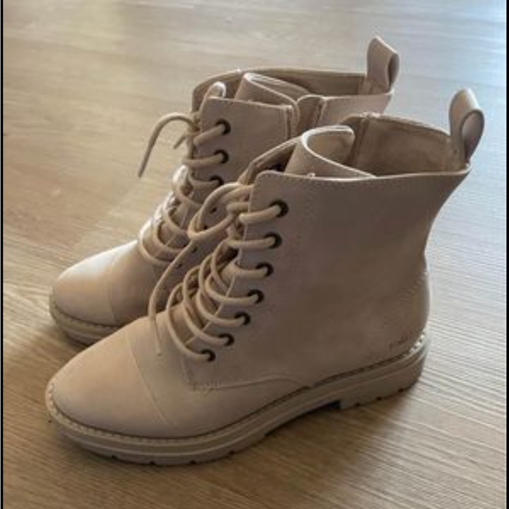 Tom’s Alaya boot- worn once- size 7.5.